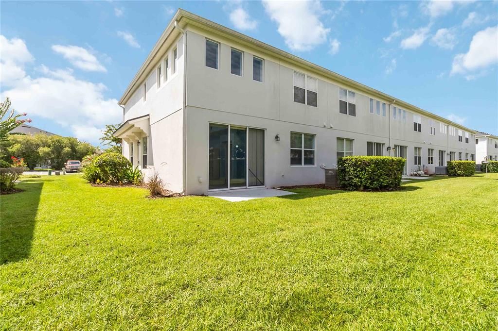For Sale: $359,900 (3 beds, 3 baths, 1723 Square Feet)