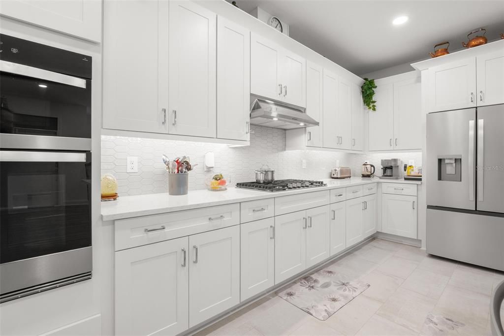 For Sale: $409,900 (3 beds, 2 baths, 1805 Square Feet)