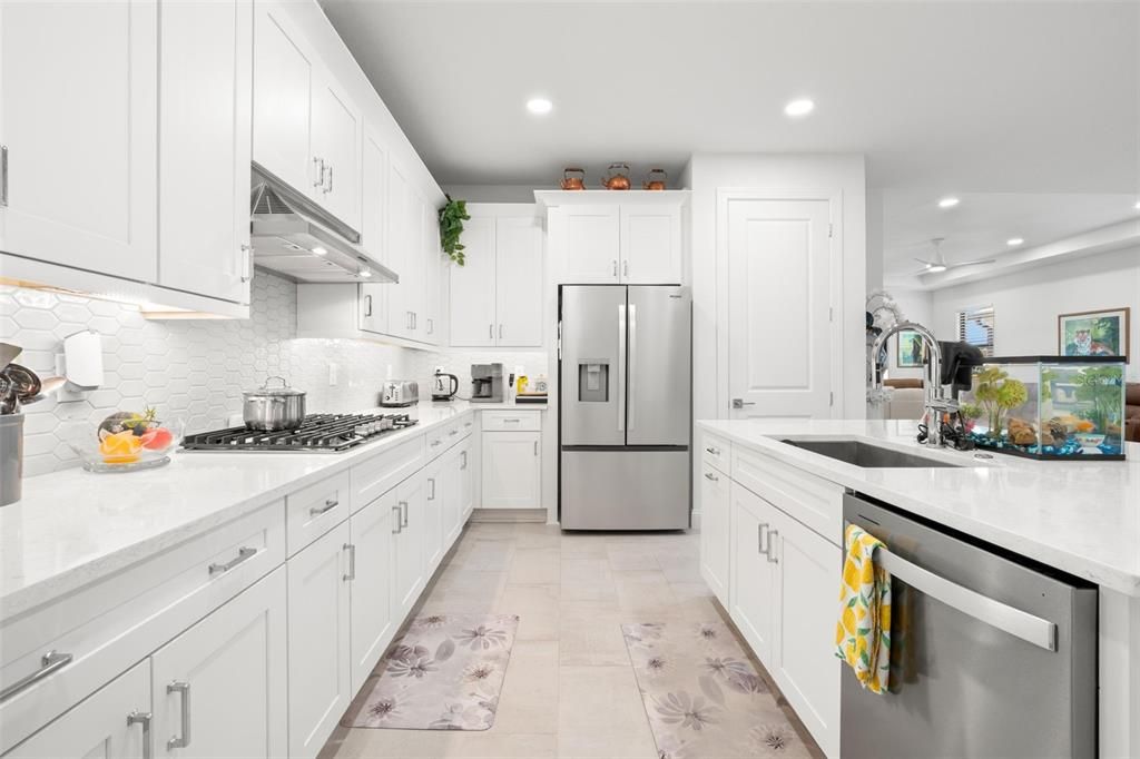 For Sale: $409,900 (3 beds, 2 baths, 1805 Square Feet)