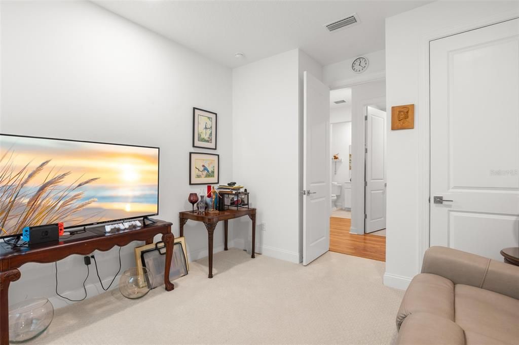 For Sale: $409,900 (3 beds, 2 baths, 1805 Square Feet)