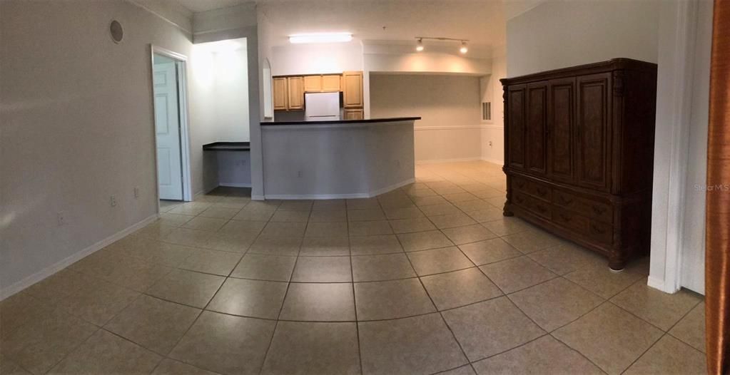 В аренду: $1,825 (2 спален, 2 ванн, 1107 Квадратных фут)