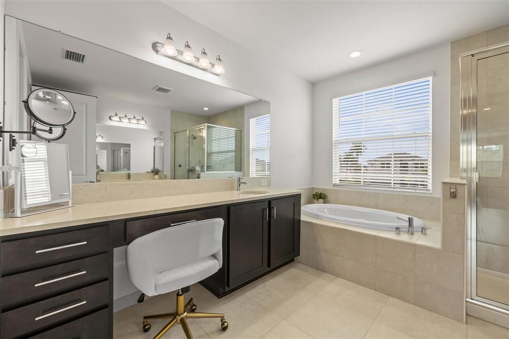 En Venta: $650,000 (5 camas, 4 baños, 2961 Pies cuadrados)