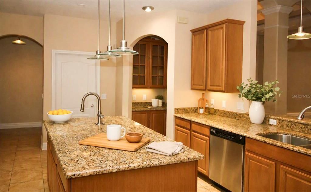 For Rent: $5,000 (4 beds, 4 baths, 3812 Square Feet)