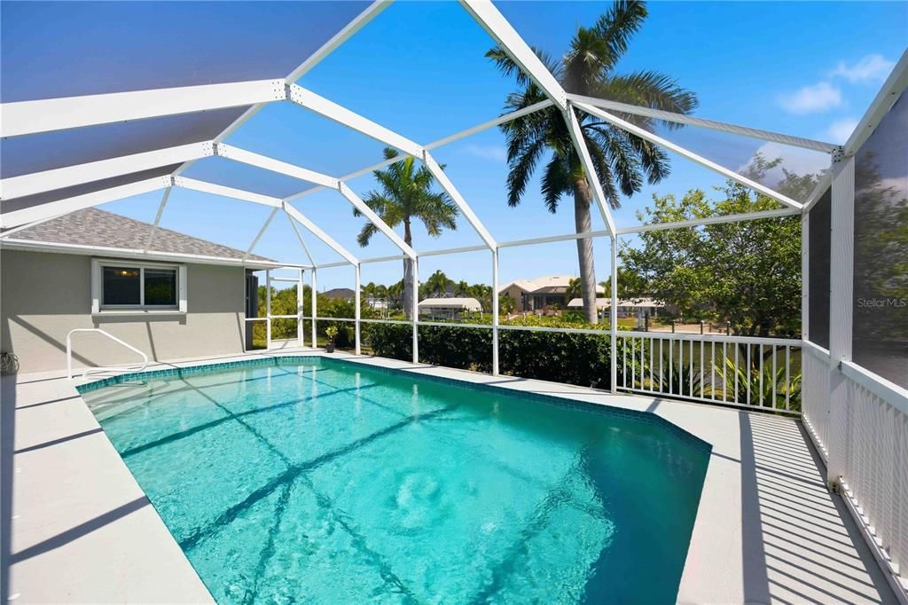 En Venta: $575,000 (3 camas, 2 baños, 2166 Pies cuadrados)