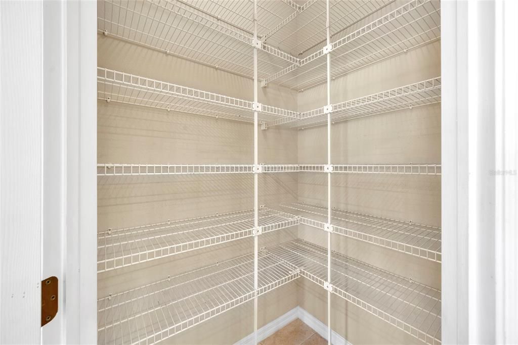 На продажу: $490,000 (3 спален, 2 ванн, 2415 Квадратных фут)