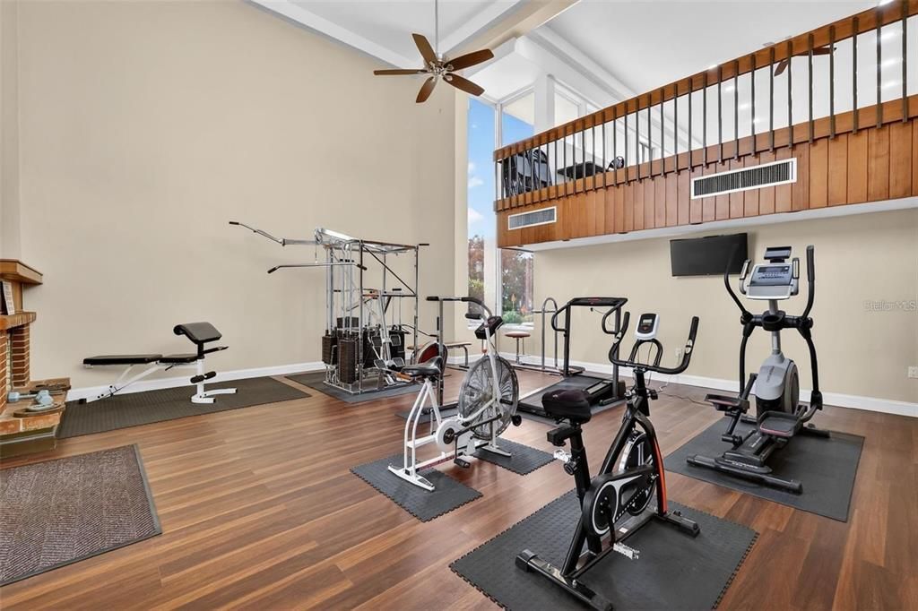 Active With Contract: $246,900 (2 beds, 2 baths, 1459 Square Feet)
