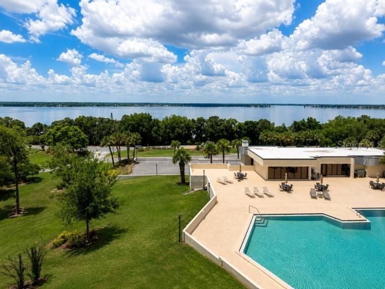 Active With Contract: $246,900 (2 beds, 2 baths, 1459 Square Feet)