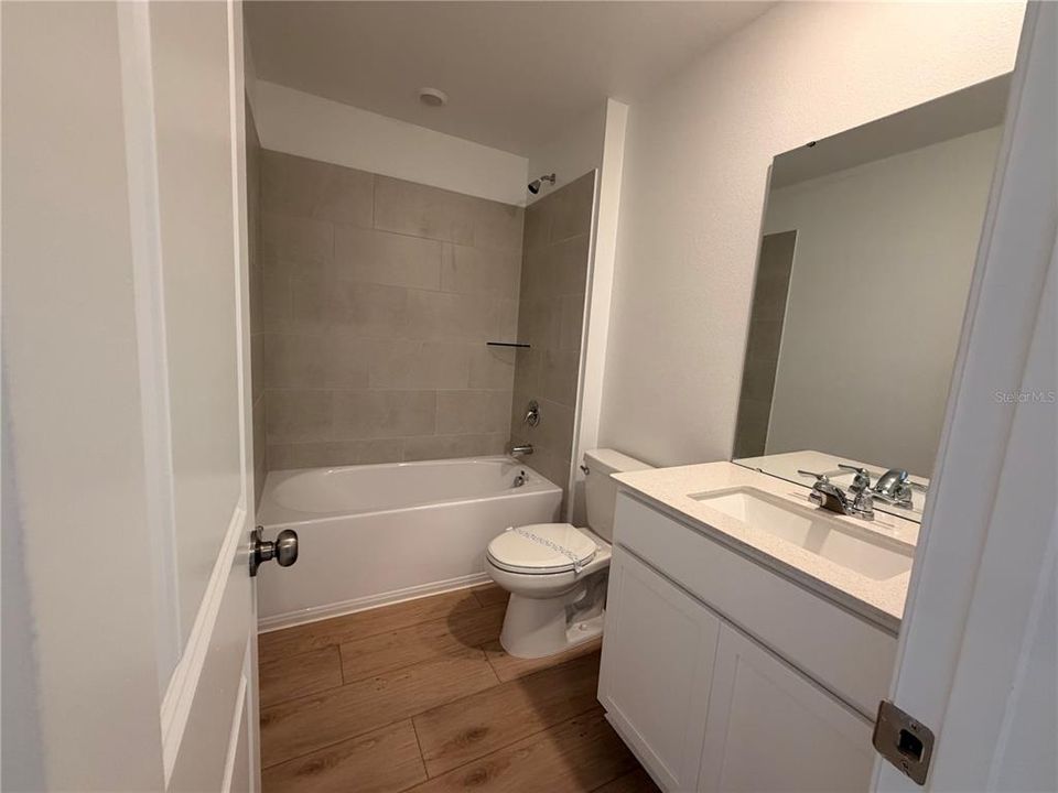 В аренду: $2,250 (3 спален, 2 ванн, 1664 Квадратных фут)