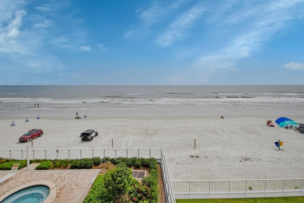 For Sale: $1,125,000 (3 beds, 3 baths, 2226 Square Feet)
