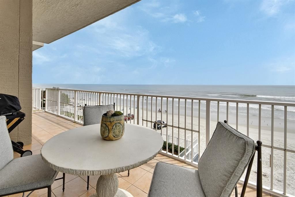For Sale: $1,125,000 (3 beds, 3 baths, 2226 Square Feet)