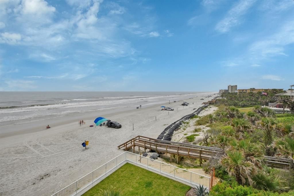 For Sale: $1,125,000 (3 beds, 3 baths, 2226 Square Feet)