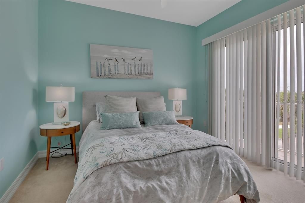 For Sale: $1,125,000 (3 beds, 3 baths, 2226 Square Feet)