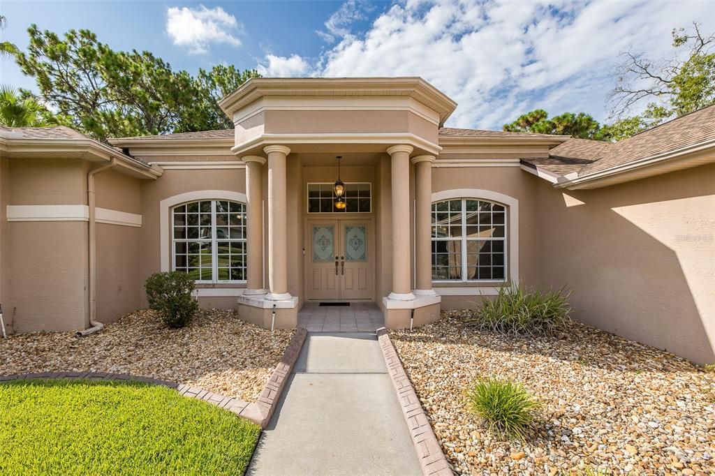 For Sale: $410,000 (3 beds, 2 baths, 2098 Square Feet)