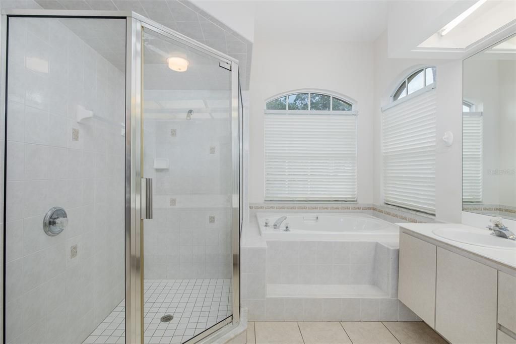 For Sale: $410,000 (3 beds, 2 baths, 2098 Square Feet)
