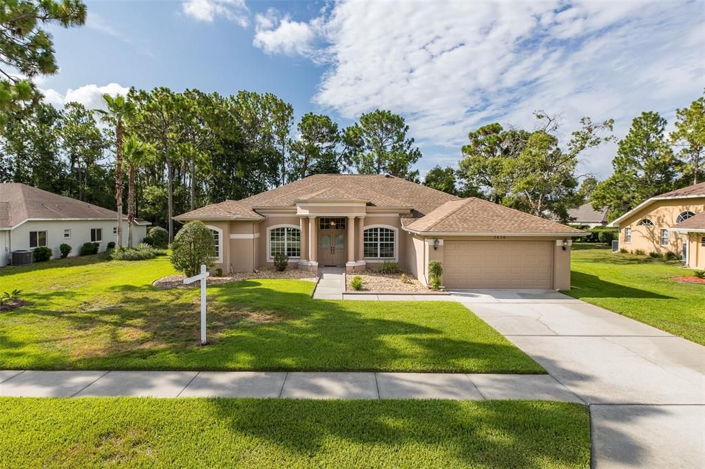 For Sale: $410,000 (3 beds, 2 baths, 2098 Square Feet)