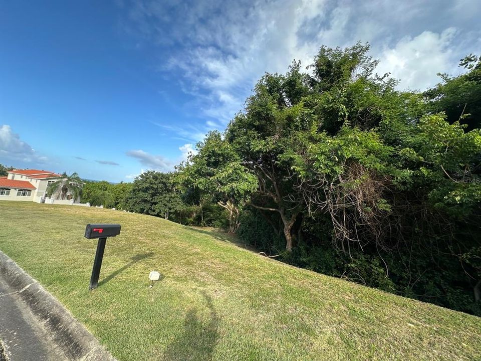 En Venta: $245,000 (0.39 acres)