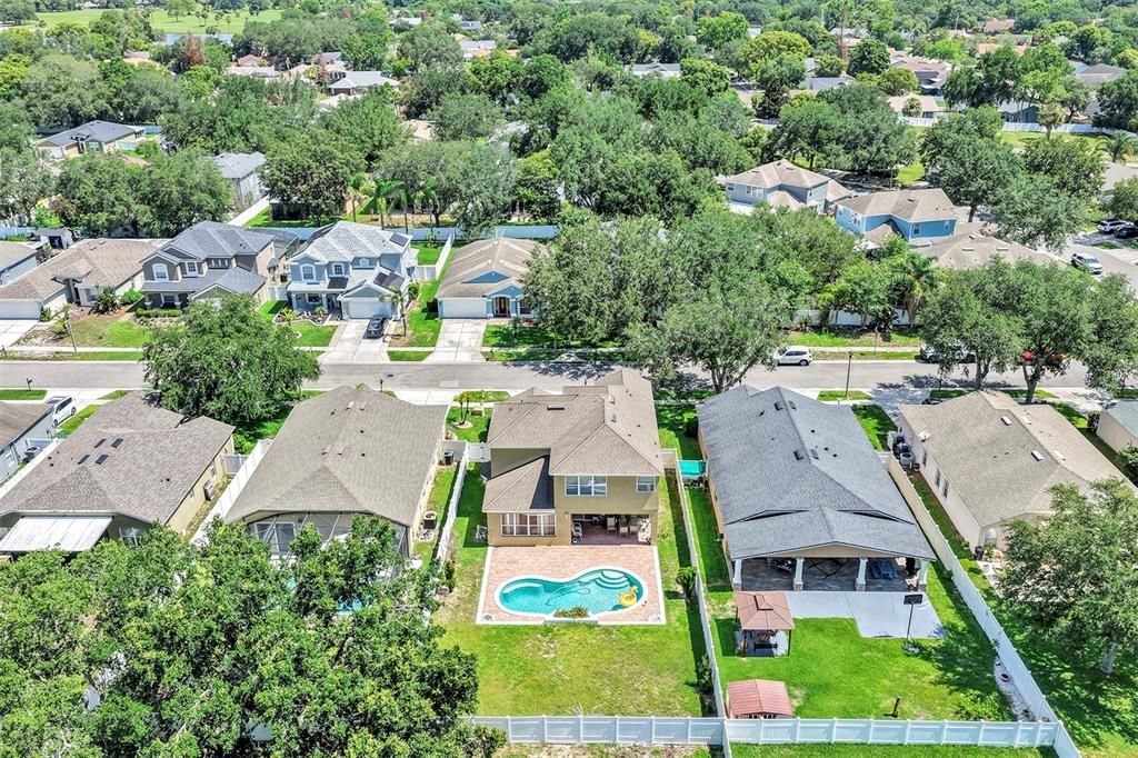 En Venta: $615,000 (4 camas, 3 baños, 2501 Pies cuadrados)