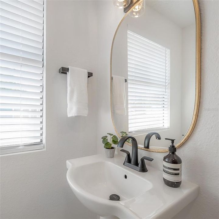 For Sale: $650,000 (4 beds, 2 baths, 1472 Square Feet)