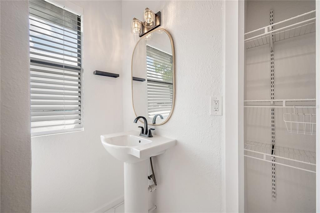 For Sale: $650,000 (4 beds, 2 baths, 1472 Square Feet)