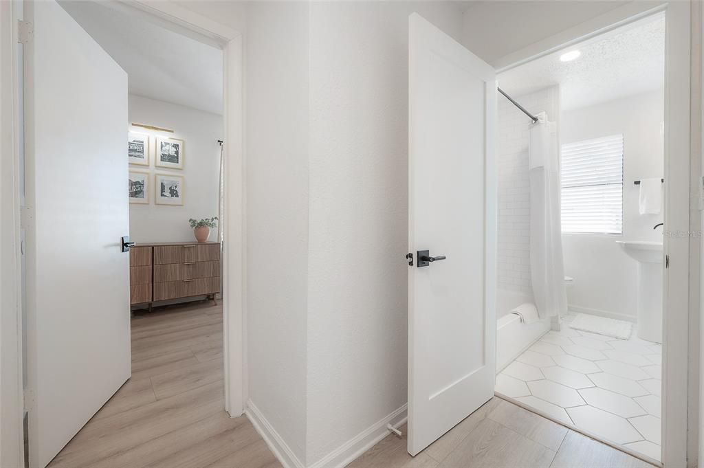 For Sale: $650,000 (4 beds, 2 baths, 1472 Square Feet)
