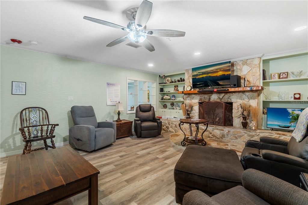 For Sale: $575,000 (4 beds, 3 baths, 2525 Square Feet)