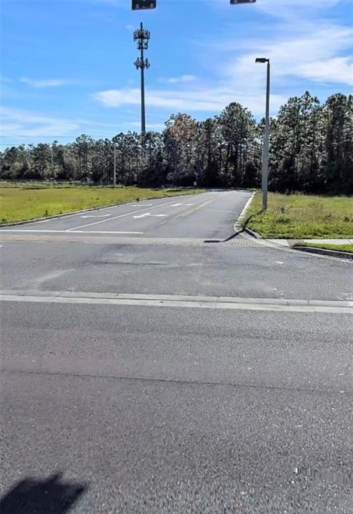 На продажу: $49,000 (1.23 acres)