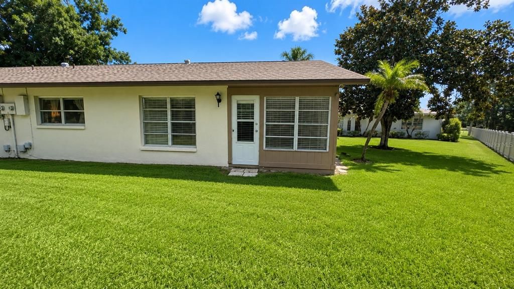 For Rent: $2,000 (2 beds, 2 baths, 1173 Square Feet)