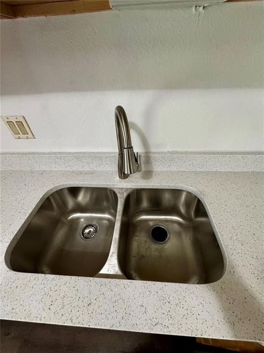En Venta: $170,000 (3 camas, 2 baños, 1426 Pies cuadrados)