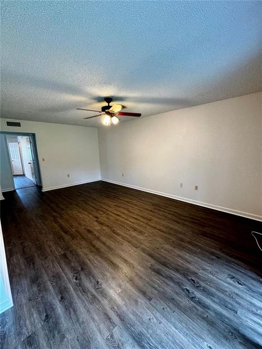 En Venta: $170,000 (3 camas, 2 baños, 1426 Pies cuadrados)