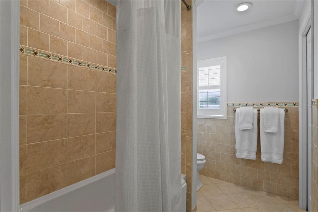 В аренду: $5,950 (3 спален, 2 ванн, 1610 Квадратных фут)