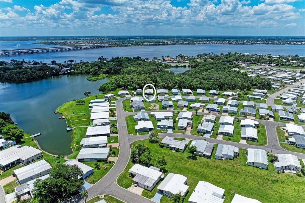 На продажу: $189,900 (2 спален, 2 ванн, 1428 Квадратных фут)