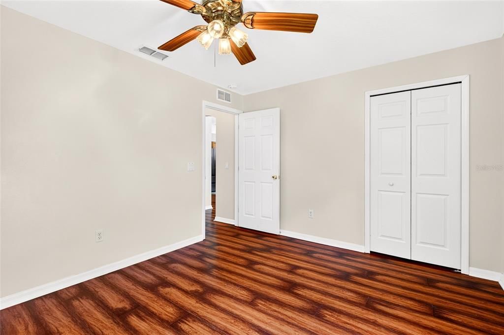 En Venta: $370,900 (3 camas, 2 baños, 2020 Pies cuadrados)