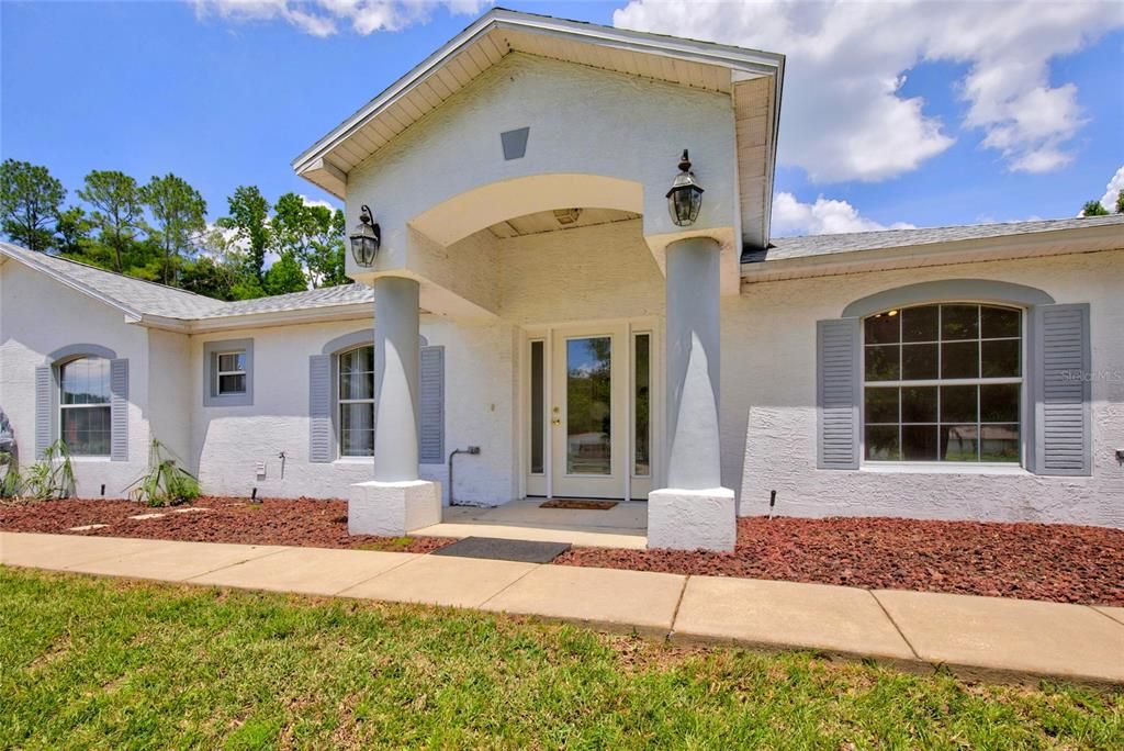 En Venta: $370,900 (3 camas, 2 baños, 2020 Pies cuadrados)