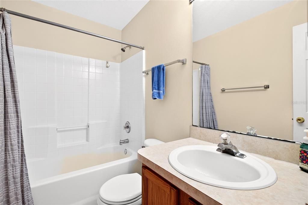 En Venta: $370,900 (3 camas, 2 baños, 2020 Pies cuadrados)