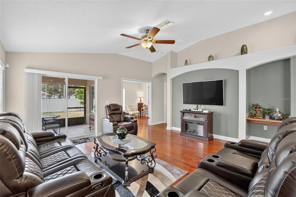 For Sale: $398,000 (3 beds, 2 baths, 2052 Square Feet)