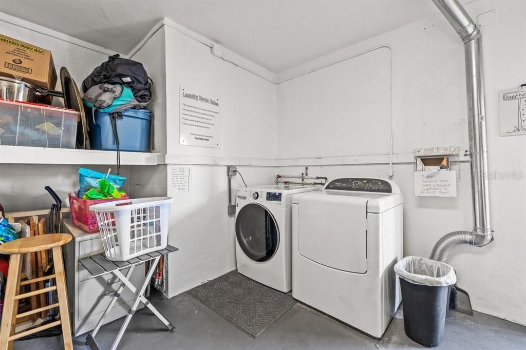 For Sale: $364,800 (1 beds, 1 baths, 602 Square Feet)