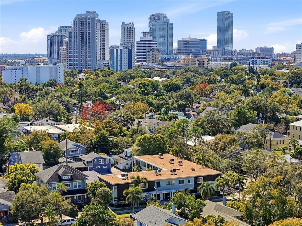 For Sale: $364,800 (1 beds, 1 baths, 602 Square Feet)