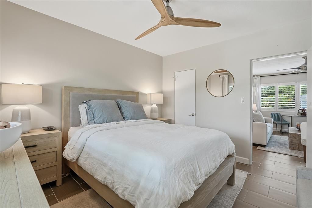 For Sale: $364,800 (1 beds, 1 baths, 602 Square Feet)