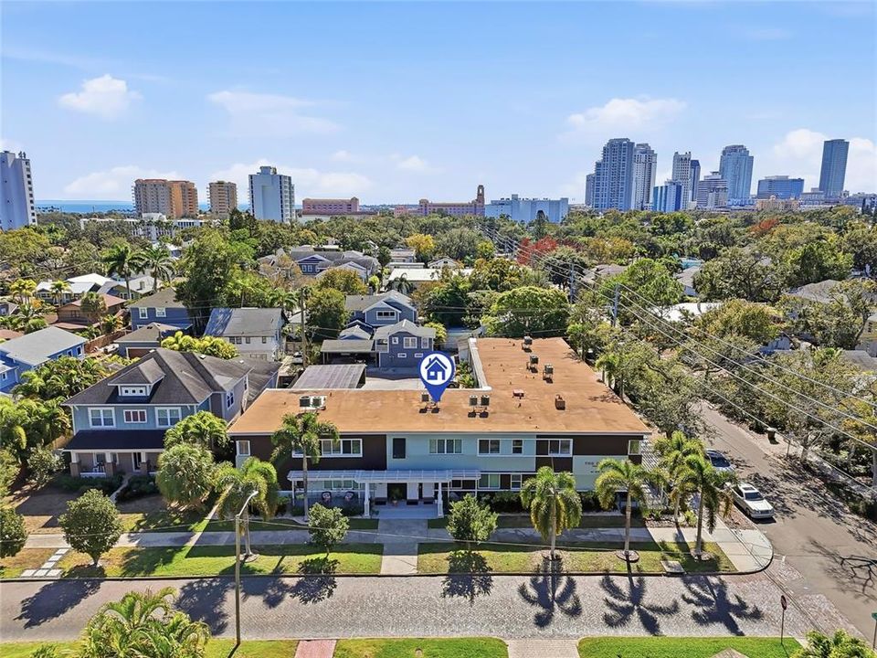 For Sale: $364,800 (1 beds, 1 baths, 602 Square Feet)