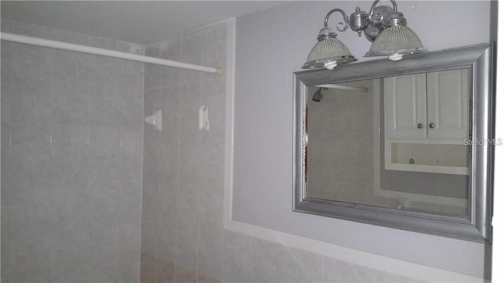 На продажу: $379,000 (4 спален, 2 ванн, 1631 Квадратных фут)