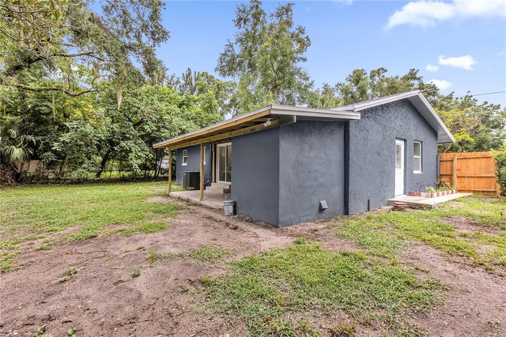 На продажу: $305,999 (3 спален, 1 ванн, 864 Квадратных фут)