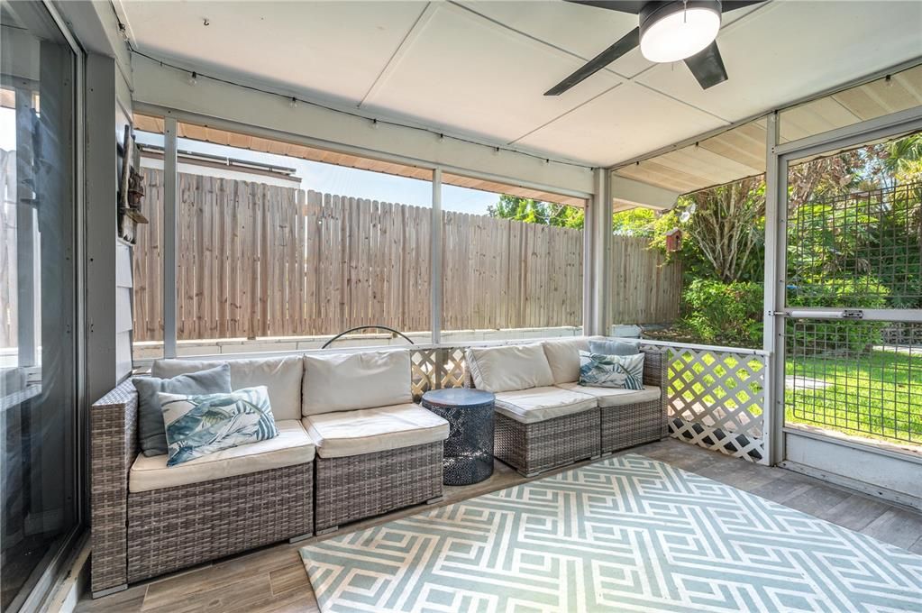 Active With Contract: $295,000 (3 beds, 1 baths, 1400 Square Feet)