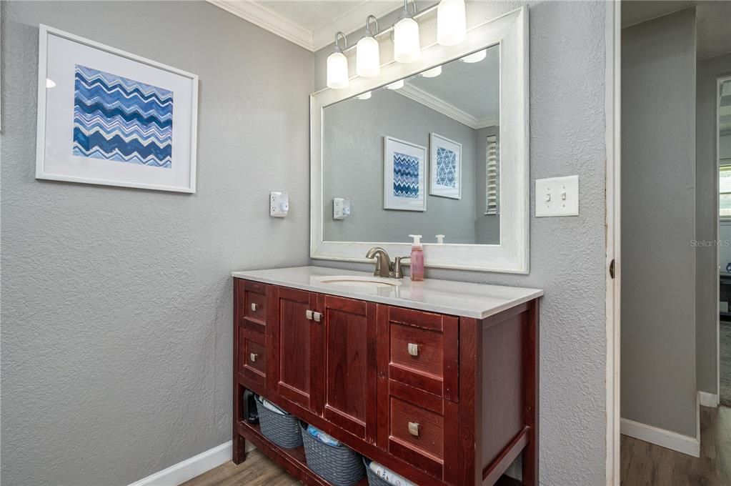 Active With Contract: $295,000 (3 beds, 1 baths, 1400 Square Feet)