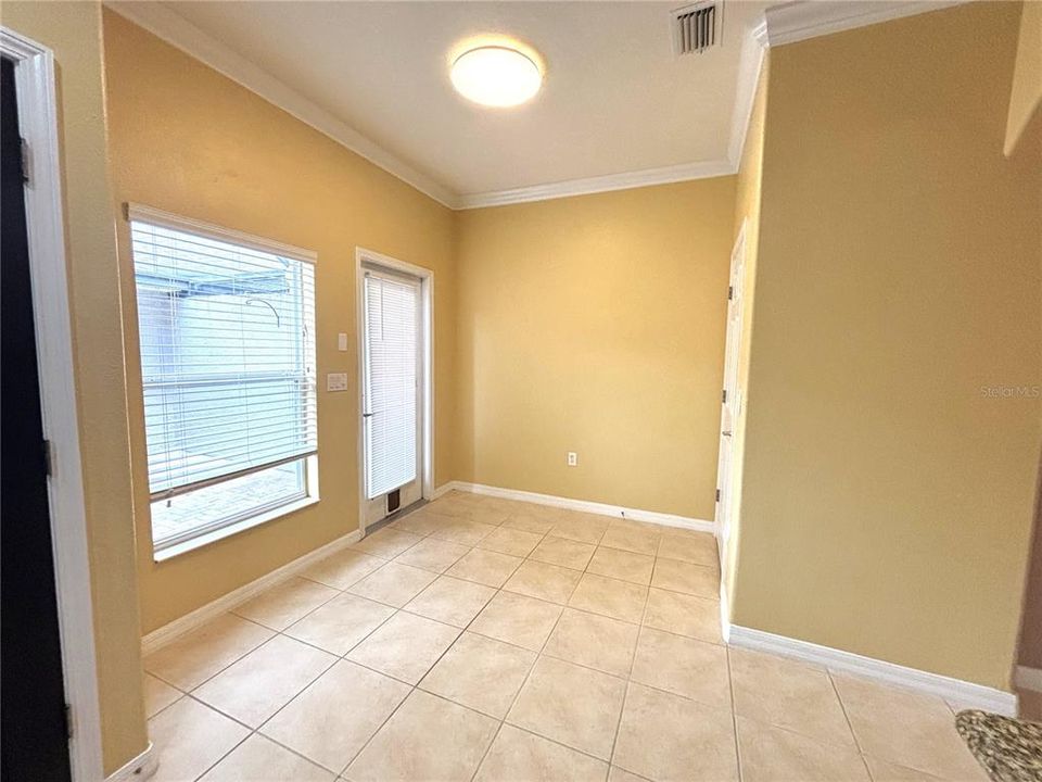 В аренду: $2,145 (2 спален, 2 ванн, 1367 Квадратных фут)
