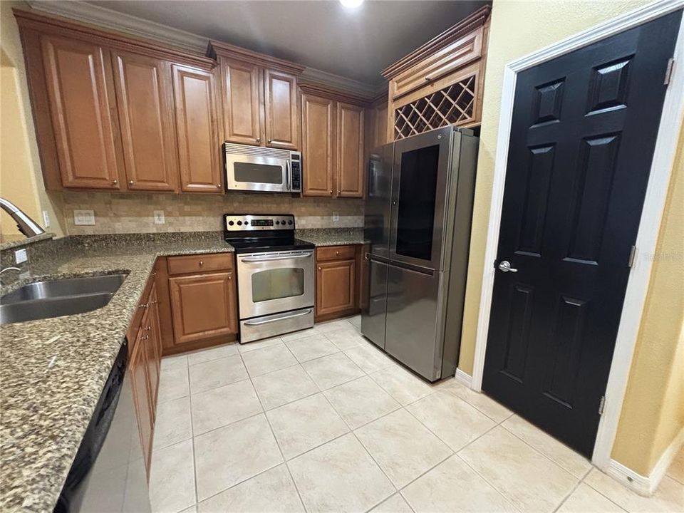В аренду: $2,145 (2 спален, 2 ванн, 1367 Квадратных фут)