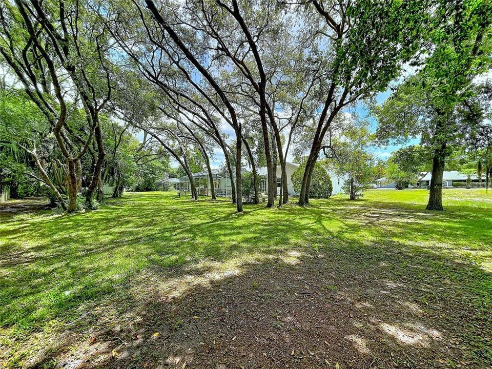 For Sale: $335,000 (3 beds, 2 baths, 2094 Square Feet)
