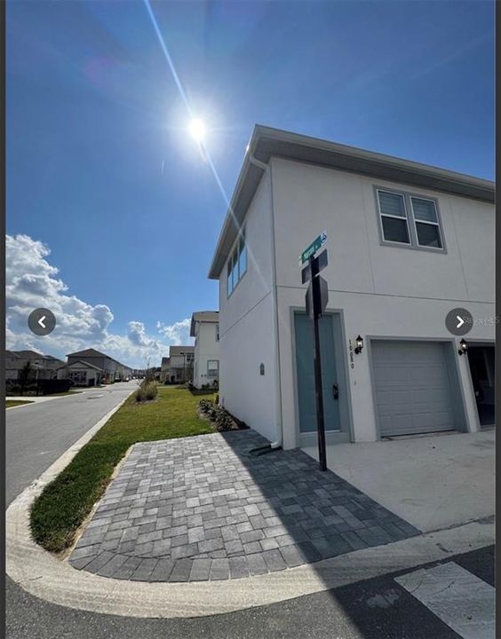 En Venta: $988,000 (5 camas, 4 baños, 3600 Pies cuadrados)