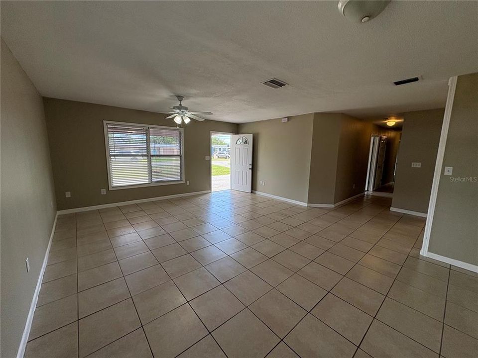For Sale: $295,000 (4 beds, 2 baths, 1967 Square Feet)