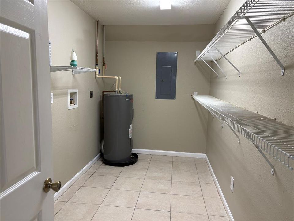 For Sale: $295,000 (4 beds, 2 baths, 1967 Square Feet)