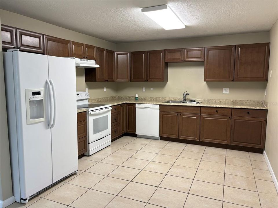 For Sale: $295,000 (4 beds, 2 baths, 1967 Square Feet)